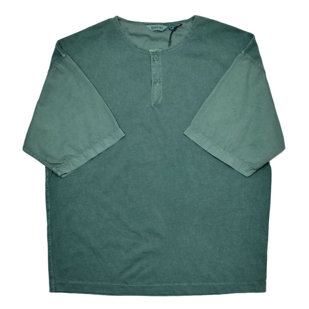 Dana Lee - Twill-sleeved Henley T-shirt - Phtalo Green Sunwash